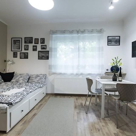 Apartamento Aqua Stellar Szeged Exterior foto